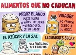 Enlace a 7 alimentos que no caducan, importante de cara a un apocalipsis zombie