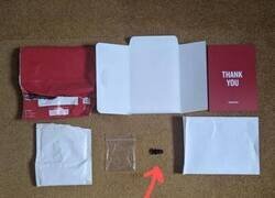 Enlace a Embalajes absurdamente innecesarios