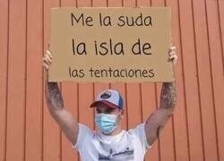 Enlace a Era necesario decirlo con un cartel