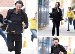 Enlace a Keanu a la carrera