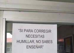 Enlace a Corregir vs humillar