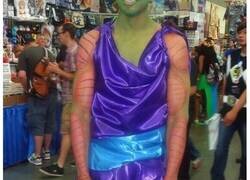 Enlace a Cosplays de Dragon Ball que salieron regular