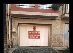 Enlace a Harto de que aparquen en su vado
