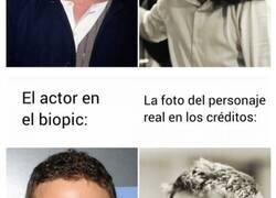 Enlace a El actor en el biopic VS La foto del personaje real en los créditos