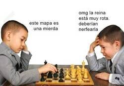 Enlace a Niños de hoy jugando al ajedrez