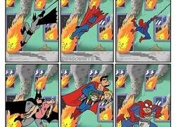 Enlace a Divertidas situaciones a las que se enfrentan los superhéroes cuando nadie los ve