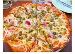 Enlace a Personas que acabaron con comida muy poco apetecible en sus platos