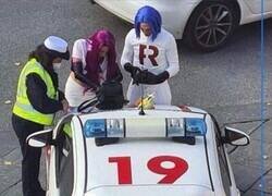 Enlace a Ya era hora de que alguien les parara los pies