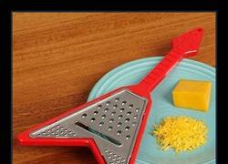 Enlace a Rallando queso a ritmo de metal