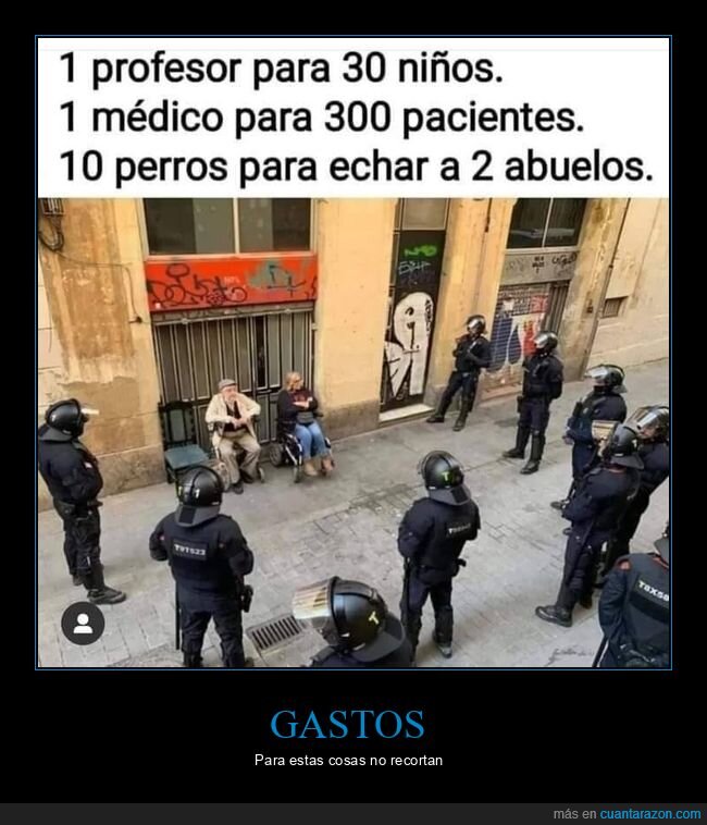 policía,desahucio,abuelos