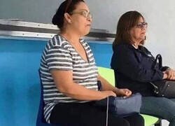 Enlace a Esperando junto a su mascota