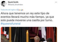 Enlace a Todo era más sencillo con una reina...