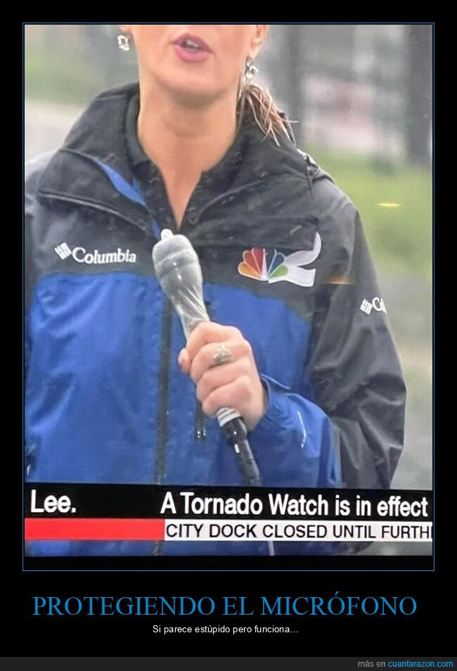 condón,reportera,microfono