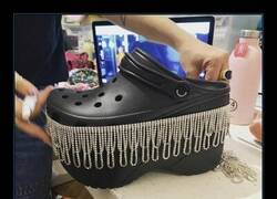 Enlace a Crocs customizados