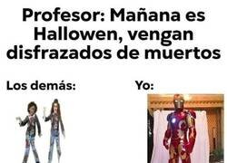 Enlace a Vale como disfraz de muerto