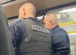 Enlace a Sensualidad policial