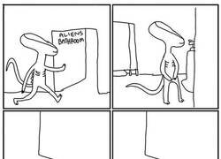Enlace a Un alien en el baño