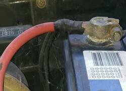 Enlace a Mejor dejar el cambio de batería a los profesionales...