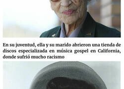 Enlace a Retirarse a los 100 años: La historia de Betty, la más anciana guardaparques