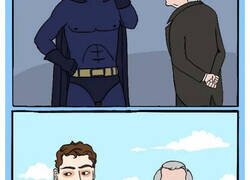 Enlace a Cómics donde los superhéroes aparecen retratados de modo muy humano