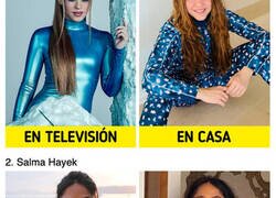 Enlace a Famosas que se atrevieron a mostrar su lado más natural en casa