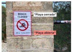 Enlace a Carteles con mensajes para guiris y para autóctonos