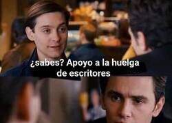Enlace a Apoyando la huelga de escritores de Hollywood