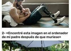 Enlace a Hombres que se han llevado el premio los mejores padres y abuelos del año