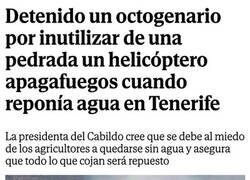 Enlace a A pedradas con los helicópteros que tratan de apagar los incendios de Tenerife
