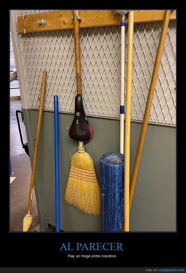 escoba,sillin,herramientas