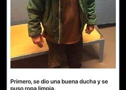 Enlace a  Este hombre sin hogar está irreconocible después de que los agentes de policía le dieran un cambio de imagen