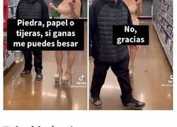 Enlace a Influencers haciendo cosas ridículas sin importarles las molestias que ocasionen