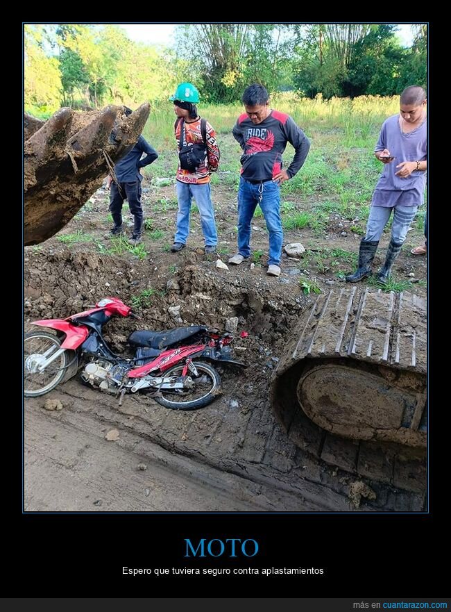 aplastada,excavadora,fails,motos