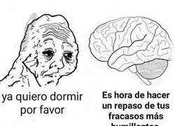 Enlace a ¿Pero por qué siempre por la noche cuando quiero dormir?