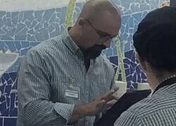 Enlace a Al final se buscó un trabajo honrado