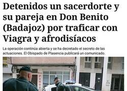 Enlace a Cura con pareja y traficante