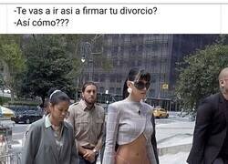 Enlace a Lo más formal que tenía en el armario