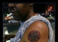 Enlace a Ario orgulloso