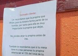 Enlace a Presionando a los clientes con las propinas