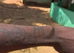 Enlace a Tatuaje casi imperceptible