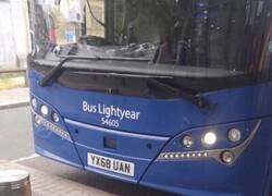 Enlace a El mejor nombre para un autobús