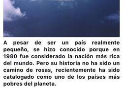 Enlace a  Naaru, la diminuta isla que llegó a ser el país más rico del mundo y que ha quedado arruinada