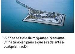 Enlace a China saca pecho con su última obra faraónica: un intrincado puente de túneles submarinos que bate 10 récords