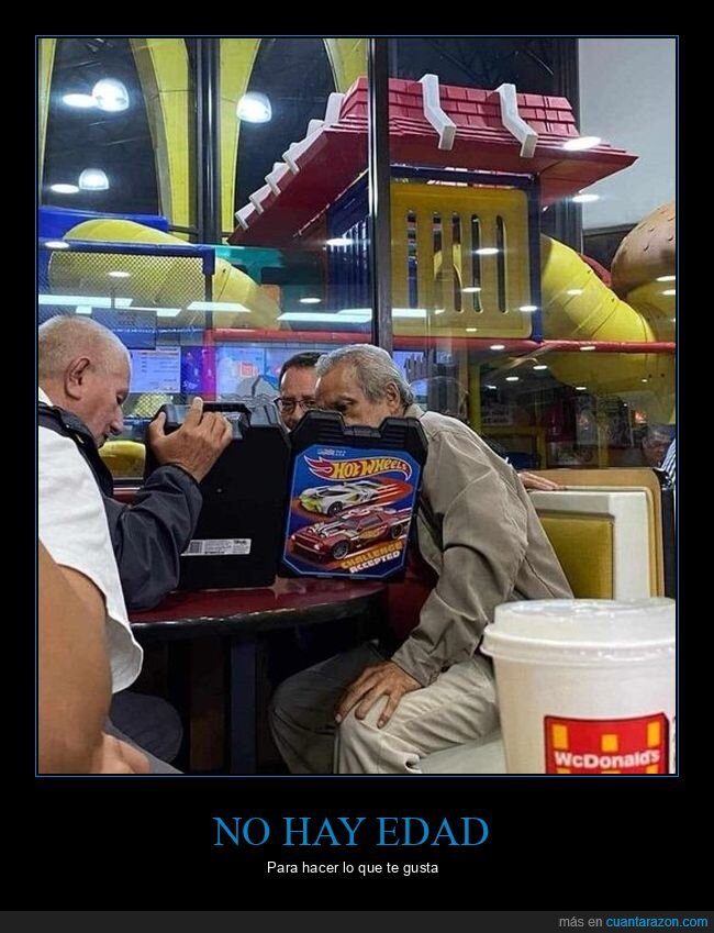 hot wheels,enseñando