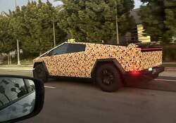 Enlace a Cybertruck Doge Edition