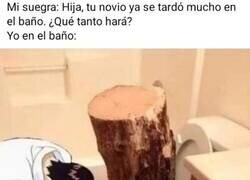 Enlace a Apretón en casa de los suegros