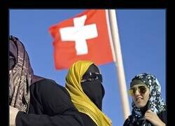 Enlace a Prohibición inminente del burka en Suiza