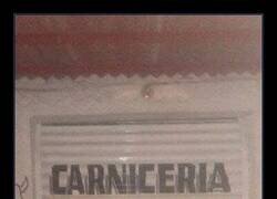 Enlace a Me da mala espina, como que venden carne humana