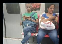 Enlace a Aguantándose todo lo que puede