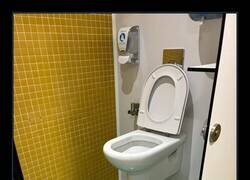 Enlace a Un váter de altura